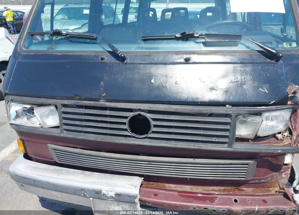 1990 VOLKSWAGEN VANAGON BUS VIN: WV2YB0259LH054846