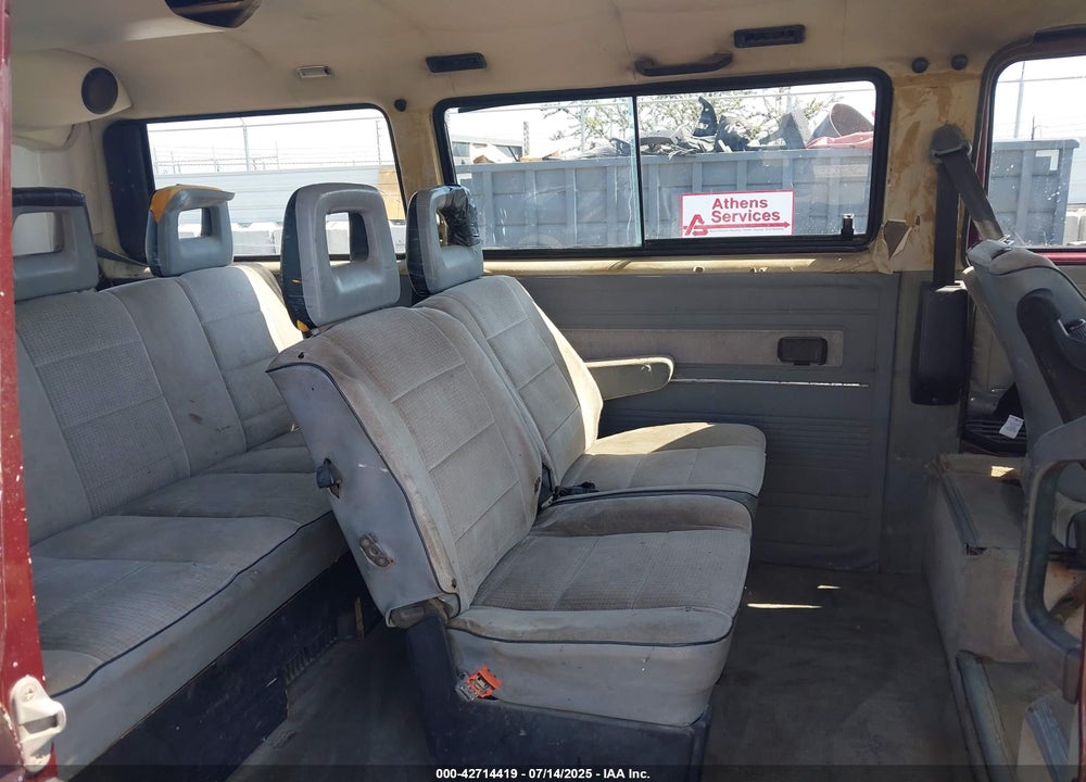 1990 VOLKSWAGEN VANAGON BUS VIN: WV2YB0259LH054846