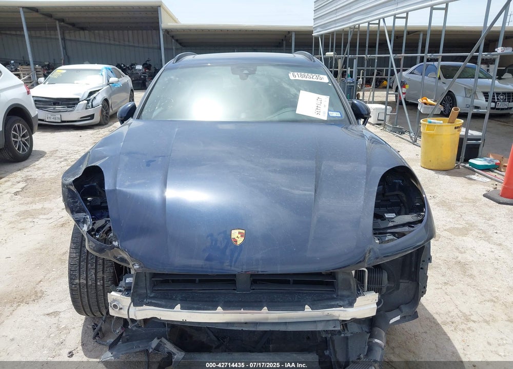 2022 PORSCHE MACAN VIN: WP1AA2A58NLB11973