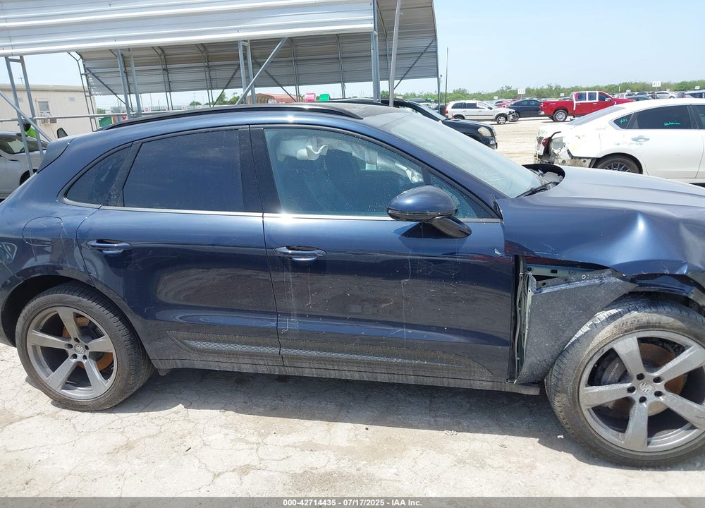 2022 PORSCHE MACAN VIN: WP1AA2A58NLB11973