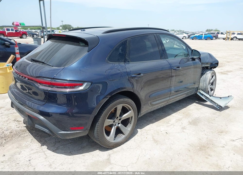 2022 PORSCHE MACAN VIN: WP1AA2A58NLB11973