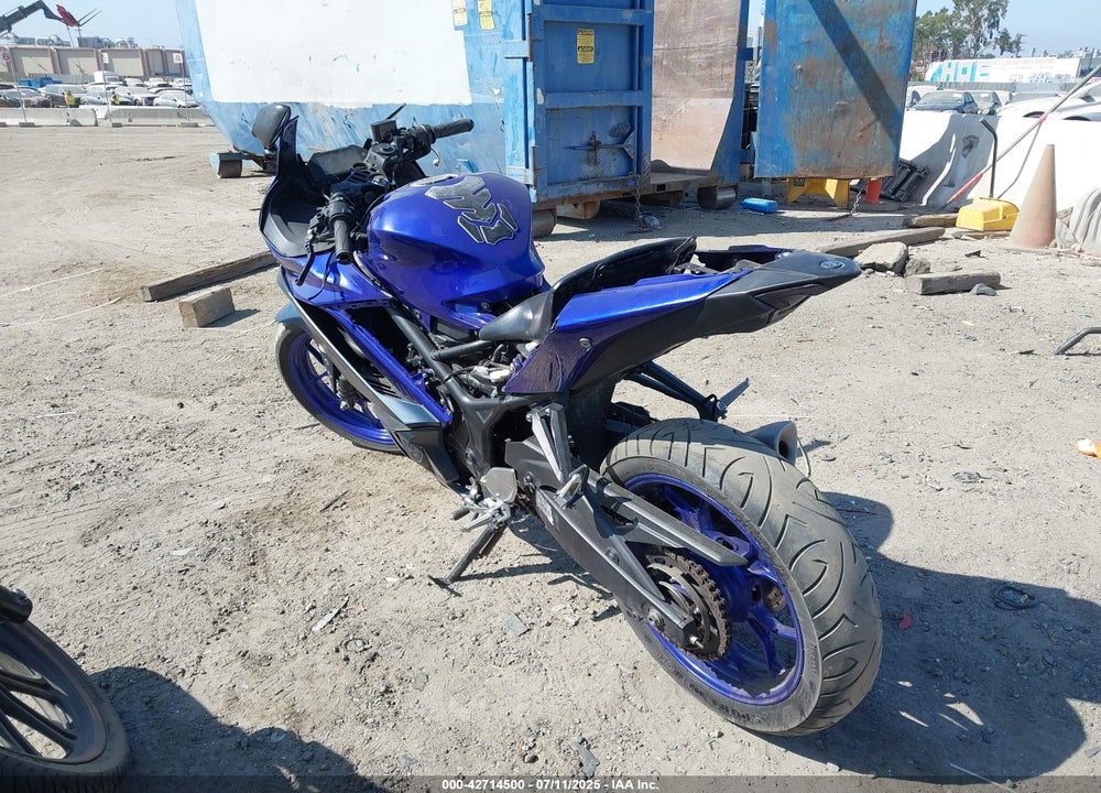 2023 YAMAHA YZFR3 VIN: MH3RH18Y3PK013387