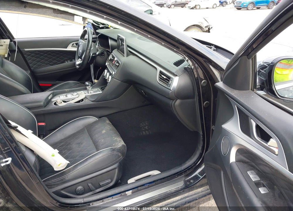 2021 GENESIS G70 VIN: KMTG44LA7MU073543