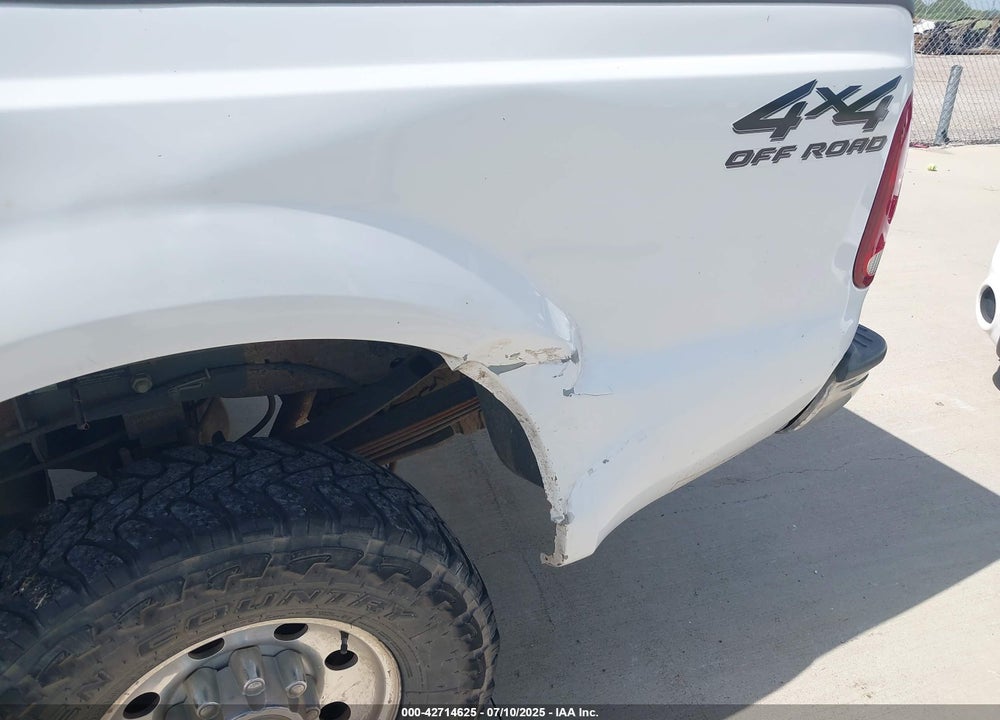 2002 FORD F-250 LARIAT/XL/XLT VIN: 1FTNW21F02EB13312
