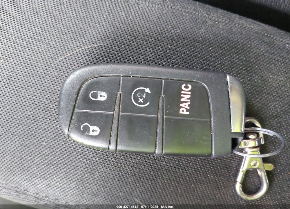 2017 JEEP RENEGADE VIN: ZACCJBBB0HPG39330