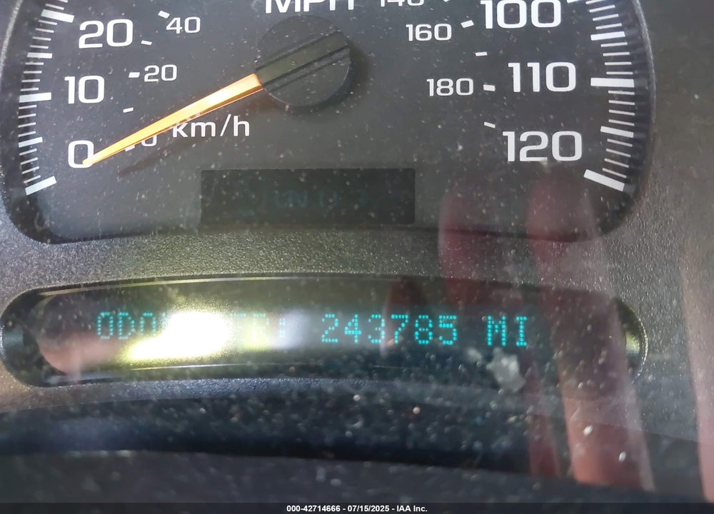 2005 CHEVROLET TAHOE Z71 VIN: 1GNEK13T85R171388