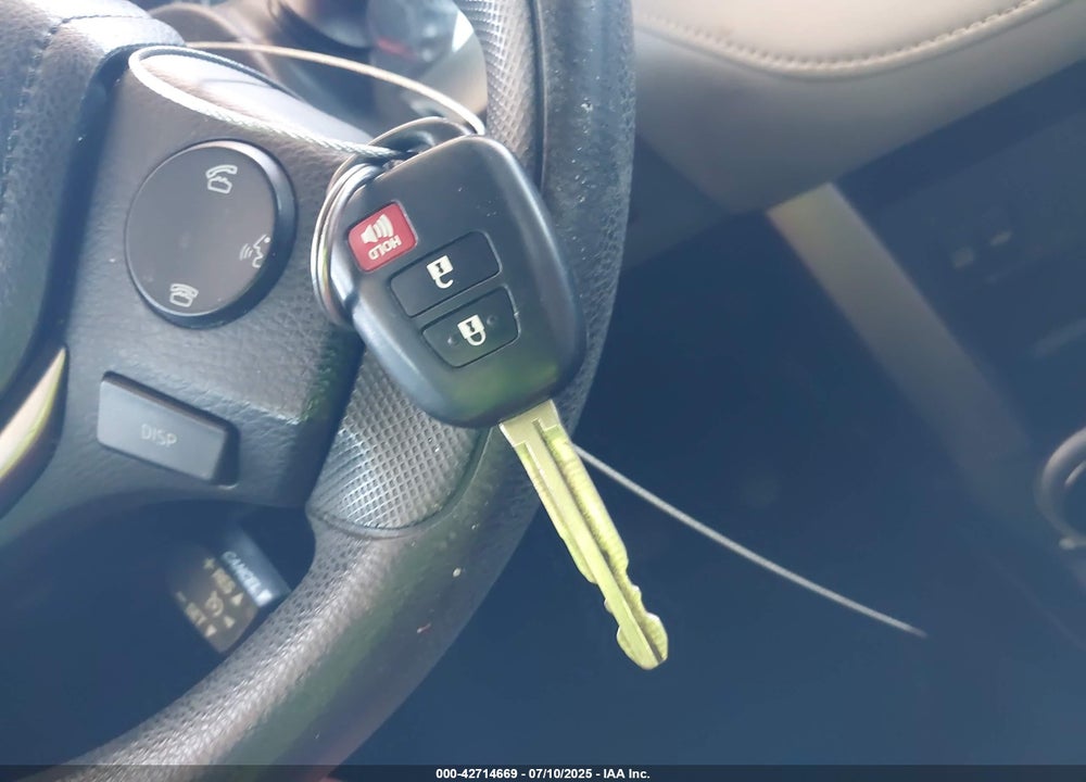 2013 TOYOTA RAV4 VIN: 2T3WFREV9DW053461