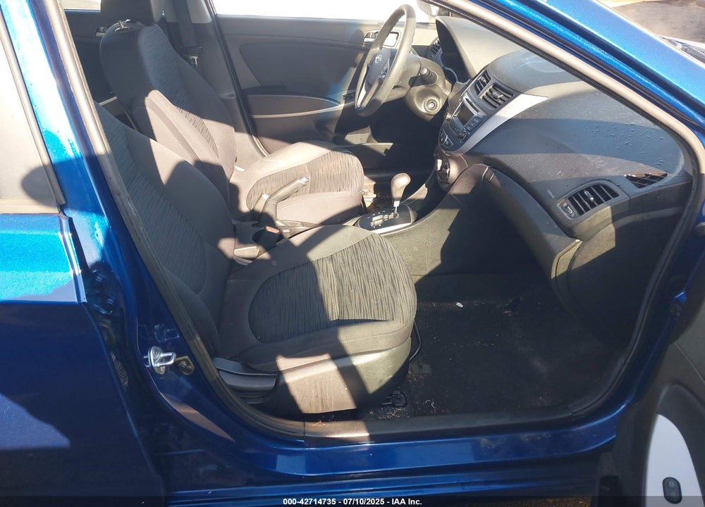 2016 HYUNDAI ACCENT VIN: KMHCT5AE5GU251686