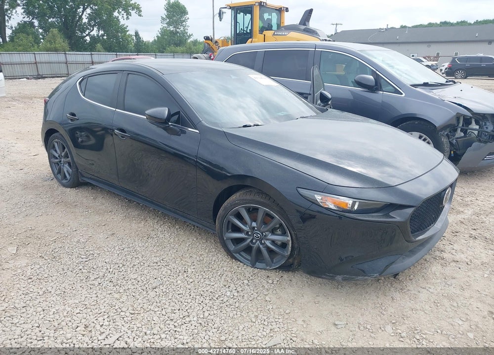 2020 MAZDA MAZDA3 HATCHBACK VIN: JM1BPBMM4L1158868
