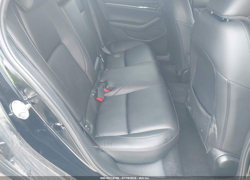 2020 MAZDA MAZDA3 HATCHBACK VIN: JM1BPBMM4L1158868