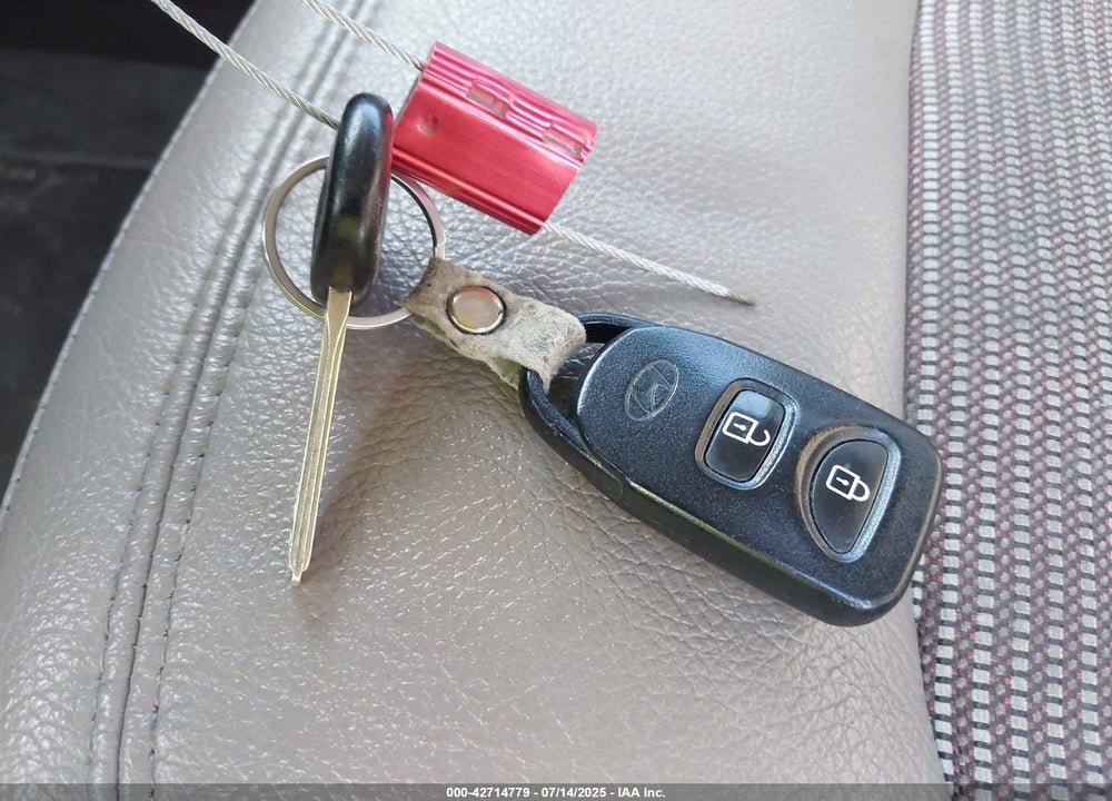 2013 HYUNDAI TUCSON VIN: KM8JU3AC1DU594997