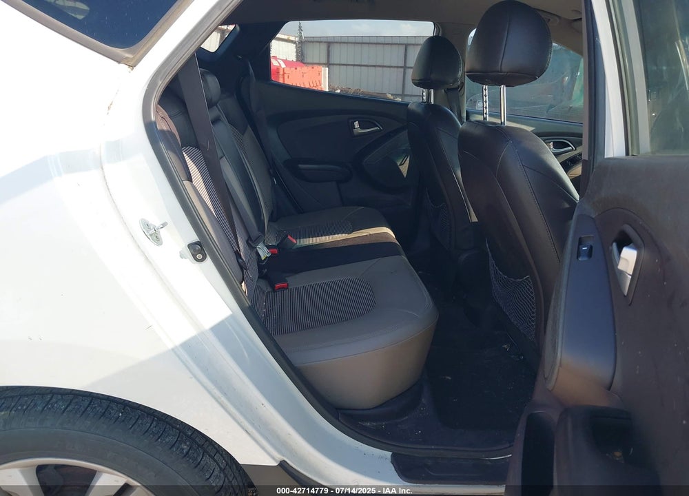 2013 HYUNDAI TUCSON VIN: KM8JU3AC1DU594997