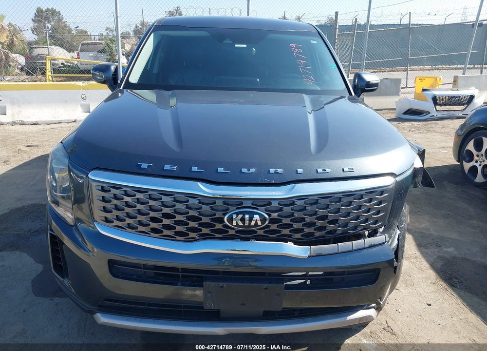 2020 KIA TELLURIDE VIN: 5XYP2DHCXLG010130