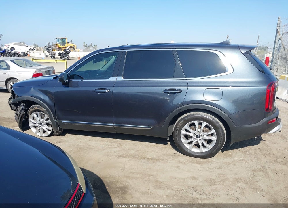 2020 KIA TELLURIDE VIN: 5XYP2DHCXLG010130