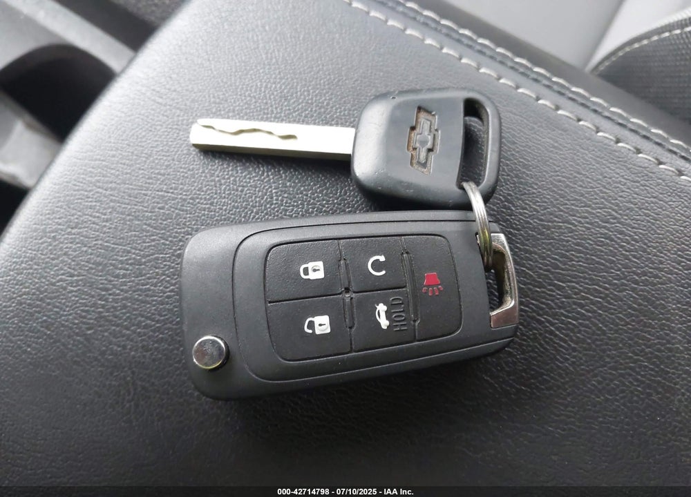 2010 CHEVROLET CAMARO VIN: 2G1FB1EV9A9104937