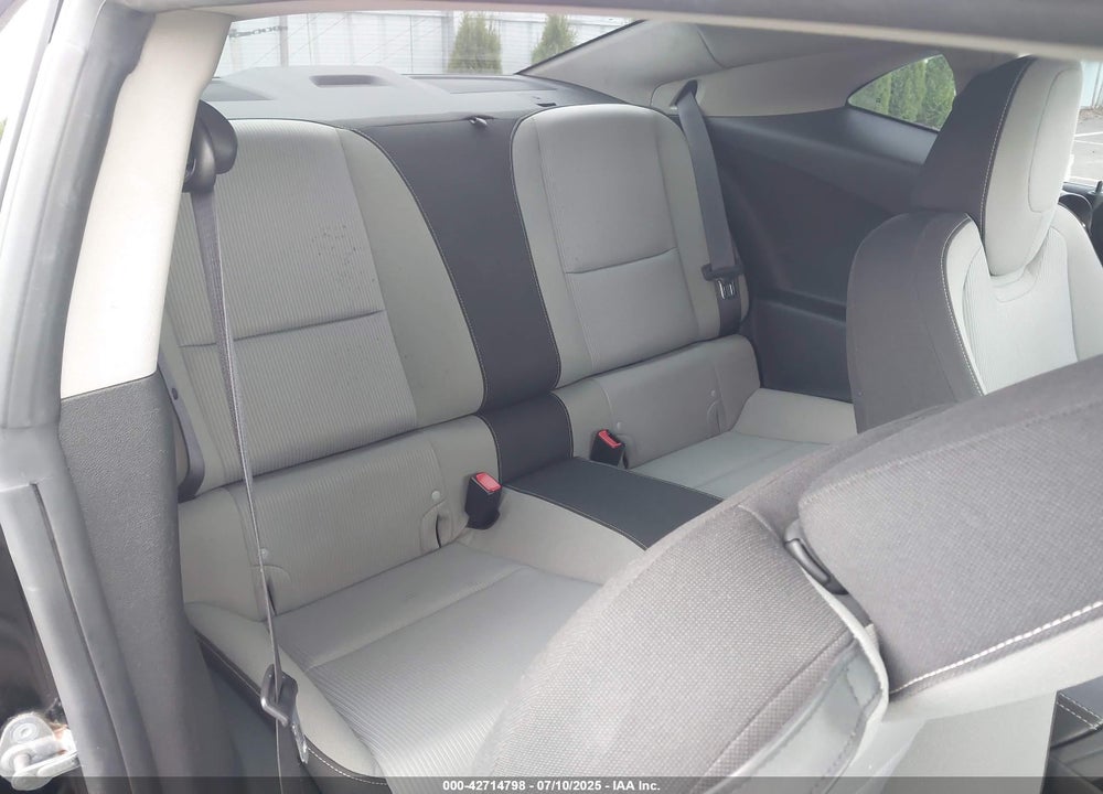 2010 CHEVROLET CAMARO VIN: 2G1FB1EV9A9104937