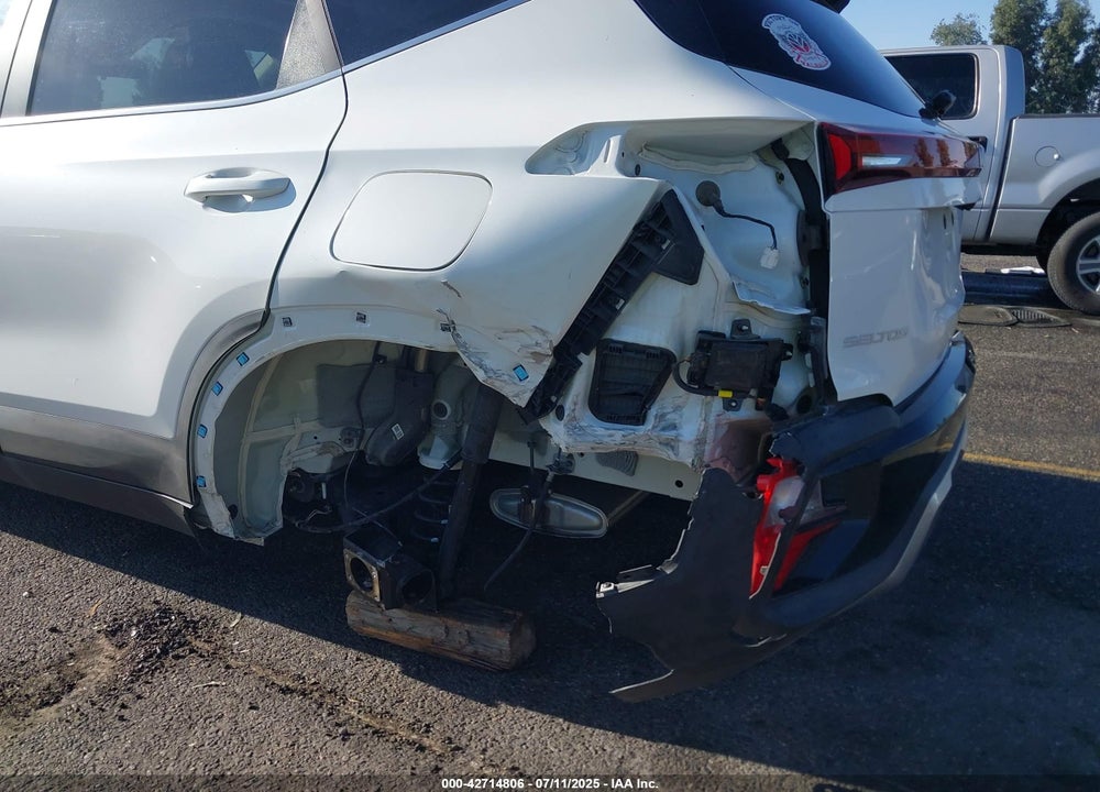2024 KIA SELTOS VIN: KNDEU2AA7R7496464