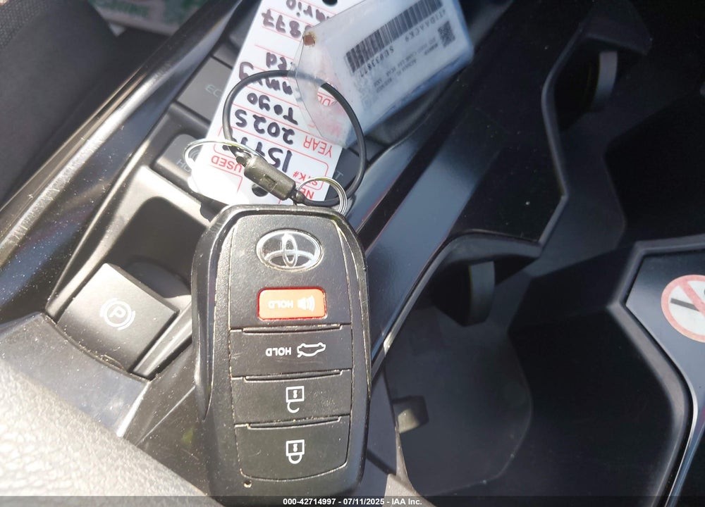 2025 TOYOTA CAMRY VIN: 4T1DAACK9SU033877