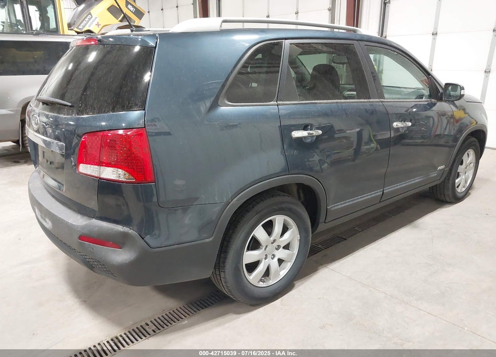 2012 KIA SORENTO VIN: 5XYKTCA68CG200546