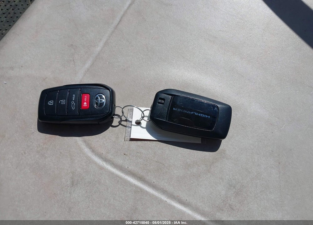 2024 TOYOTA HIGHLANDER VIN: 5TDKDRBH0RS552757