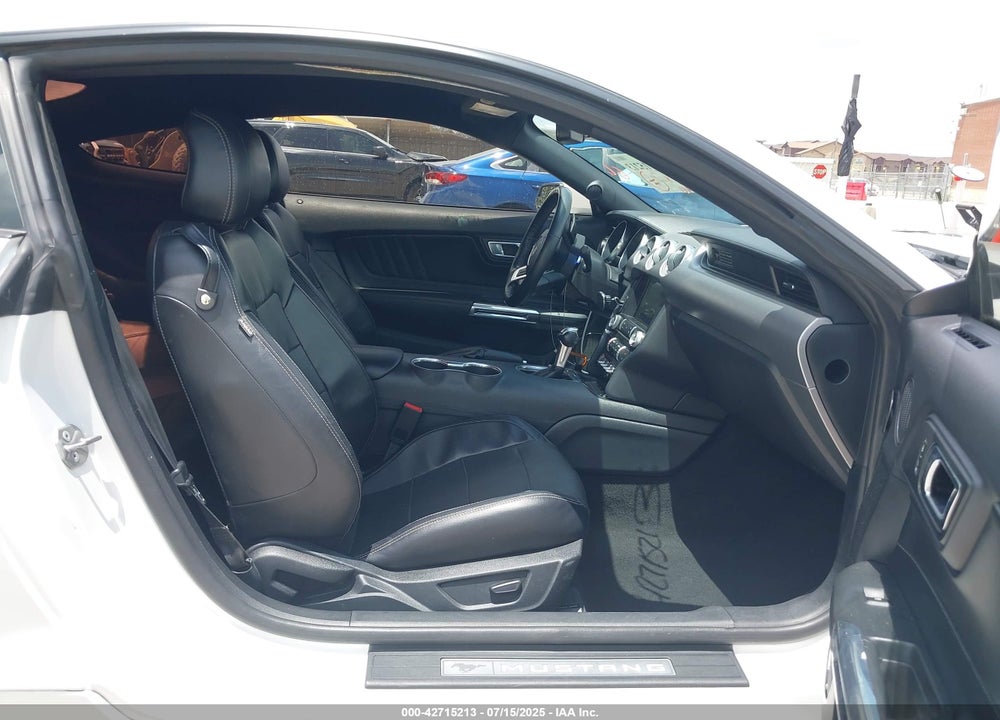 2020 FORD MUSTANG VIN: 1FA6P8CF3L5137211