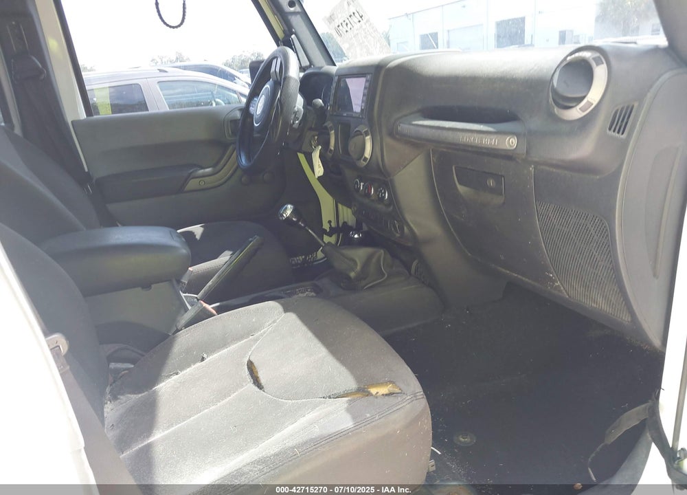 2015 JEEP WRANGLER UNLIMITED VIN: 1C4BJWDG1FL666131