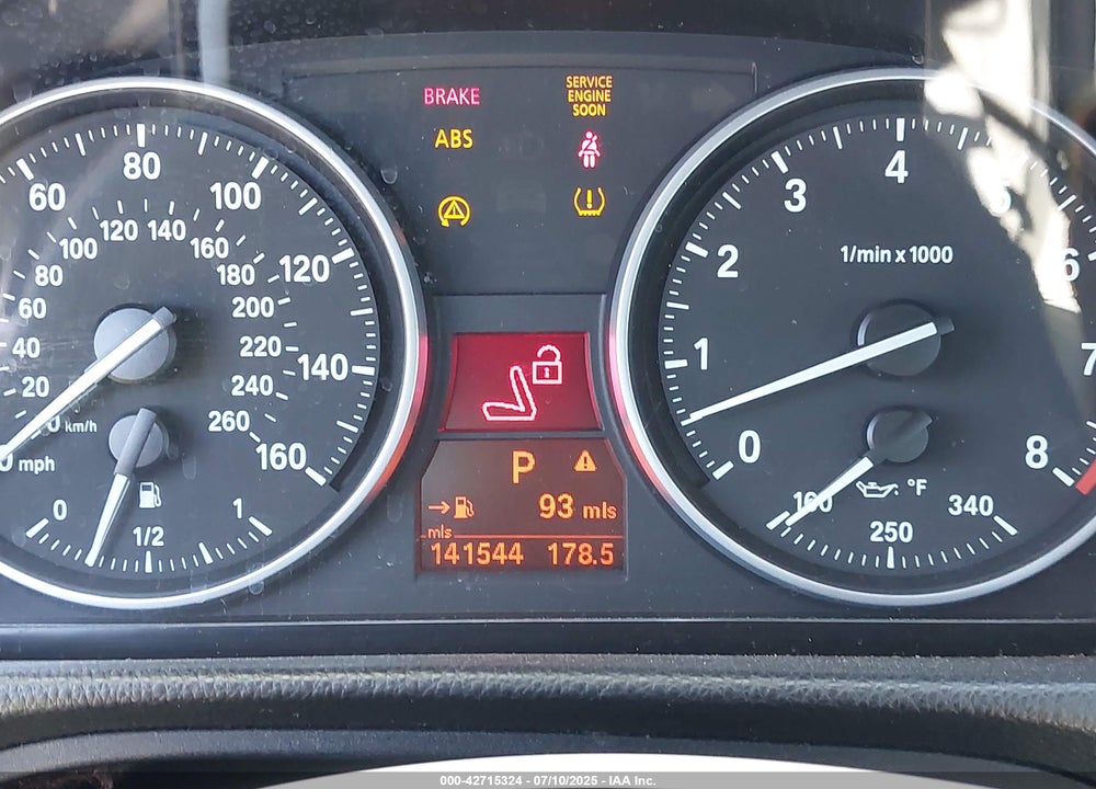 2007 BMW 3 SERIES VIN: WBAWR33557PX78785