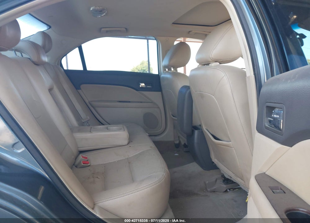 2011 FORD FUSION VIN: 3FAHP0JA0BR289928