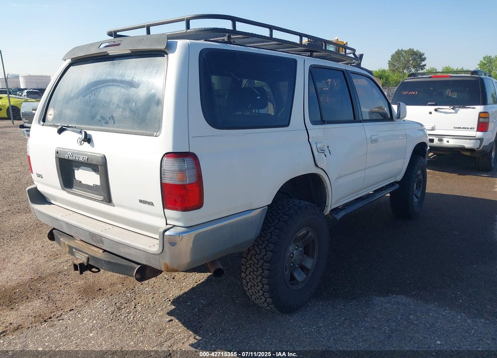 1997 TOYOTA 4RUNNER SR5 VIN: JT3HN86R5V0056682