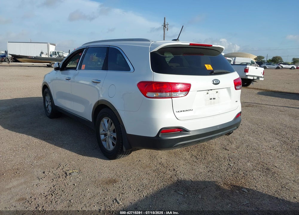 2016 KIA SORENTO VIN: 5XYPG4A58GG096752