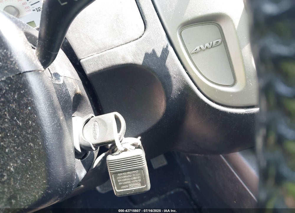 2007 FORD ESCAPE VIN: 1FMCU94167KB78689