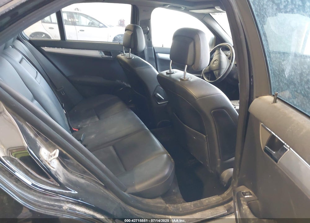 2008 MERCEDES-BENZ C CLASS VIN: WDDGF81X58F137182
