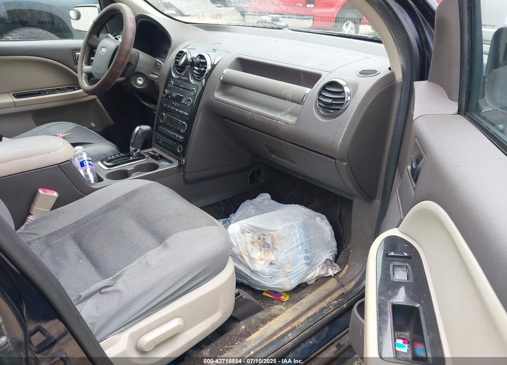 2008 FORD TAURUS X VIN: 1FMDK02W58GA28033