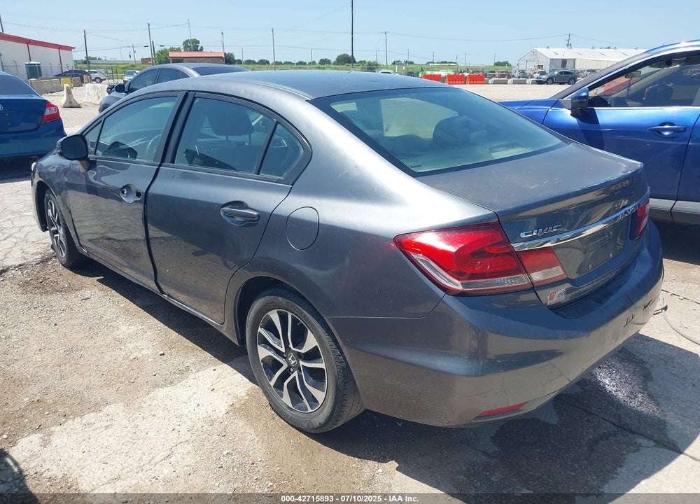 2013 HONDA CIVIC VIN: 19XFB2F83DE088052