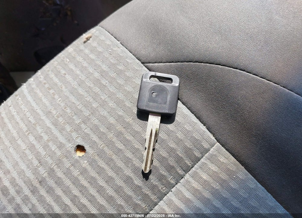 2005 NISSAN TITAN SE VIN: 1N6BA07A65N538259