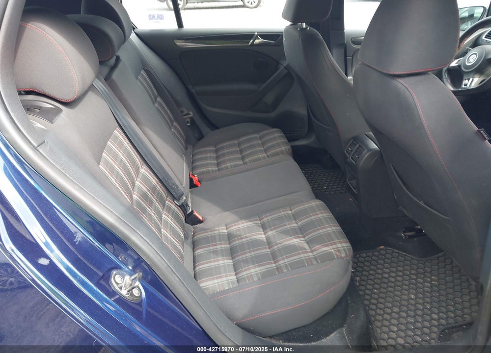 2011 VOLKSWAGEN GTI VIN: WVWHD7AJ5BW164433