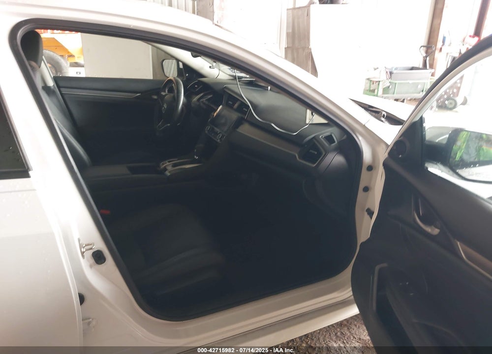 2017 HONDA CIVIC VIN: 19XFC1F78HE023654