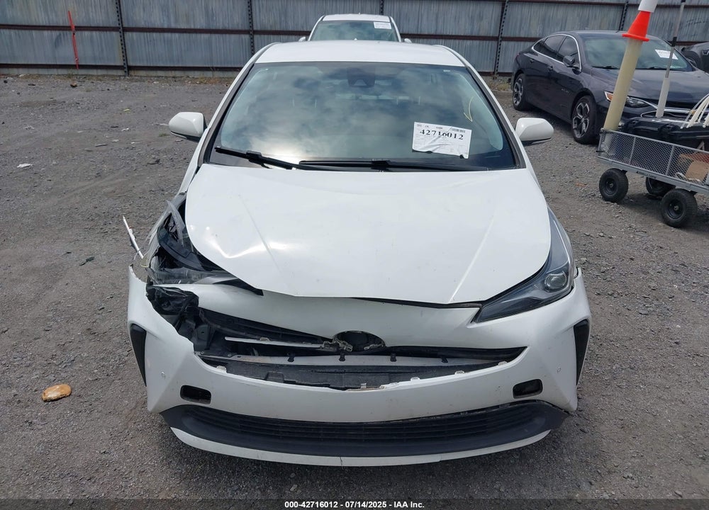 2022 TOYOTA PRIUS VIN: JTDKAMFU2N3181924