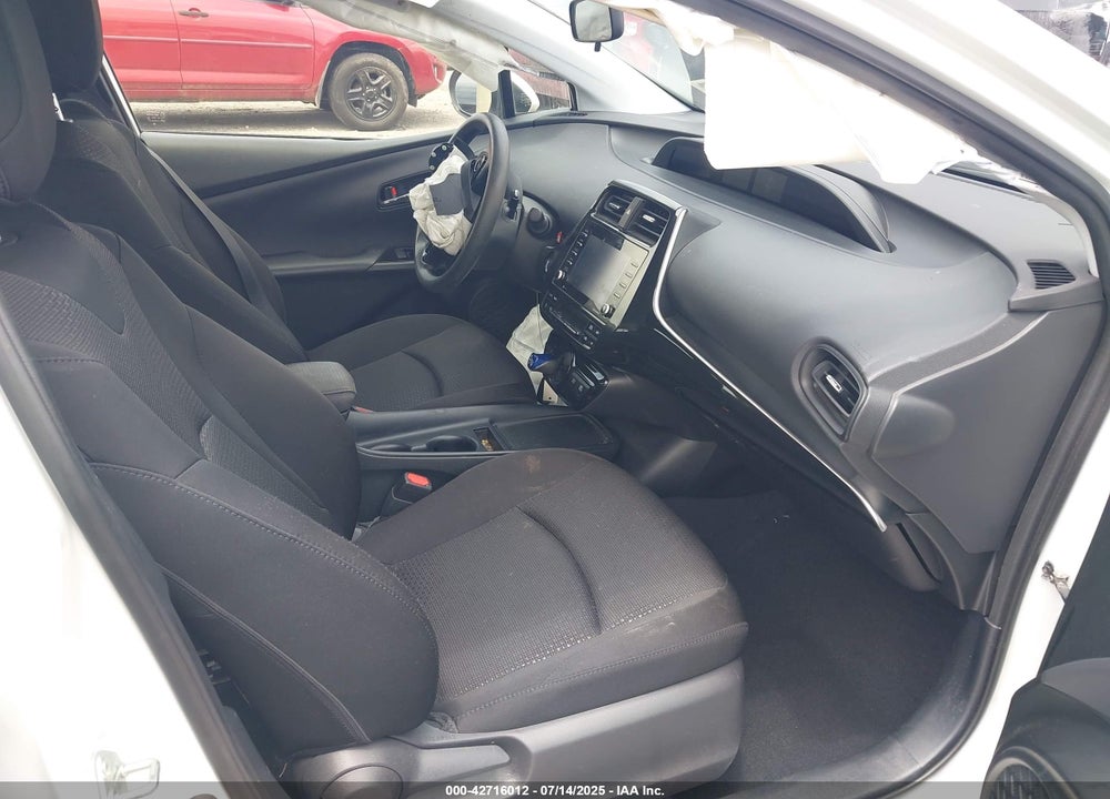 2022 TOYOTA PRIUS VIN: JTDKAMFU2N3181924