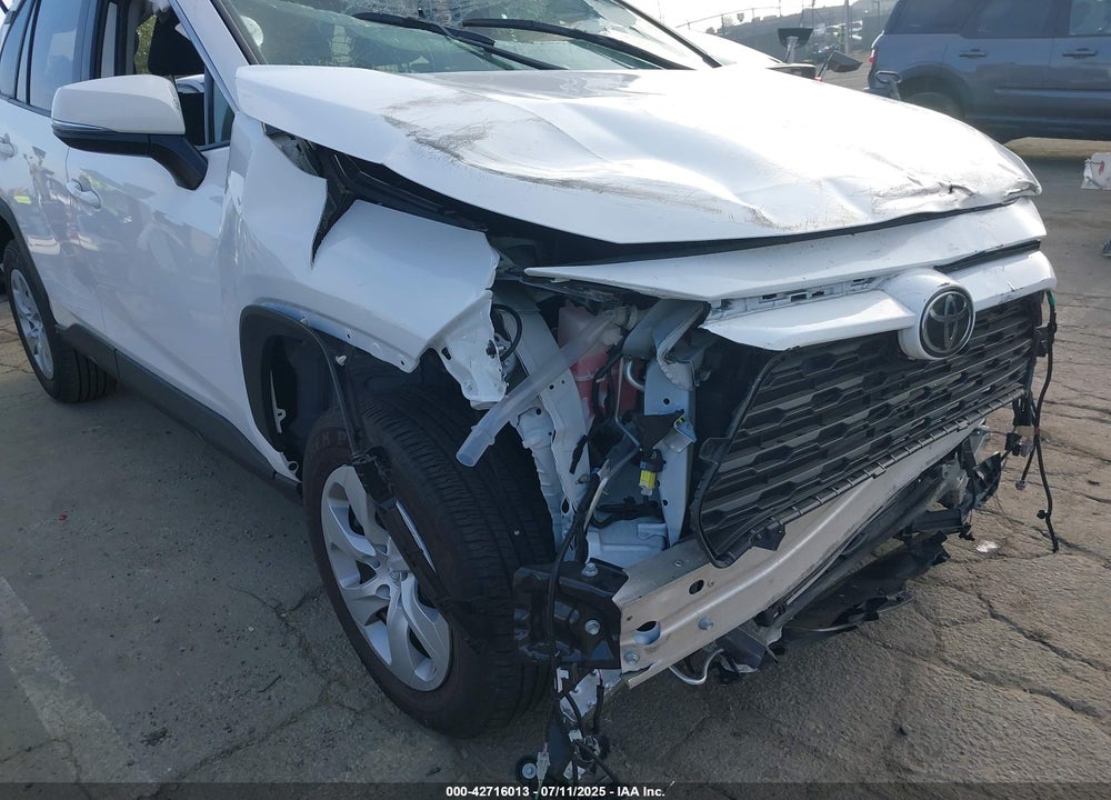 2025 TOYOTA RAV4 VIN: 2T3K1RFV3SC319504