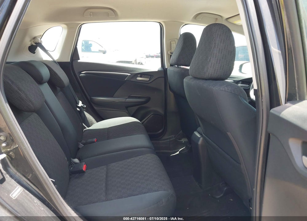 2015 HONDA FIT VIN: 3HGGK5H51FM722445