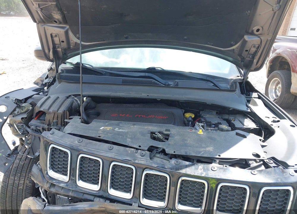 2018 JEEP COMPASS SPORT 4X4 VIN: 3C4NJDAB3JT209831