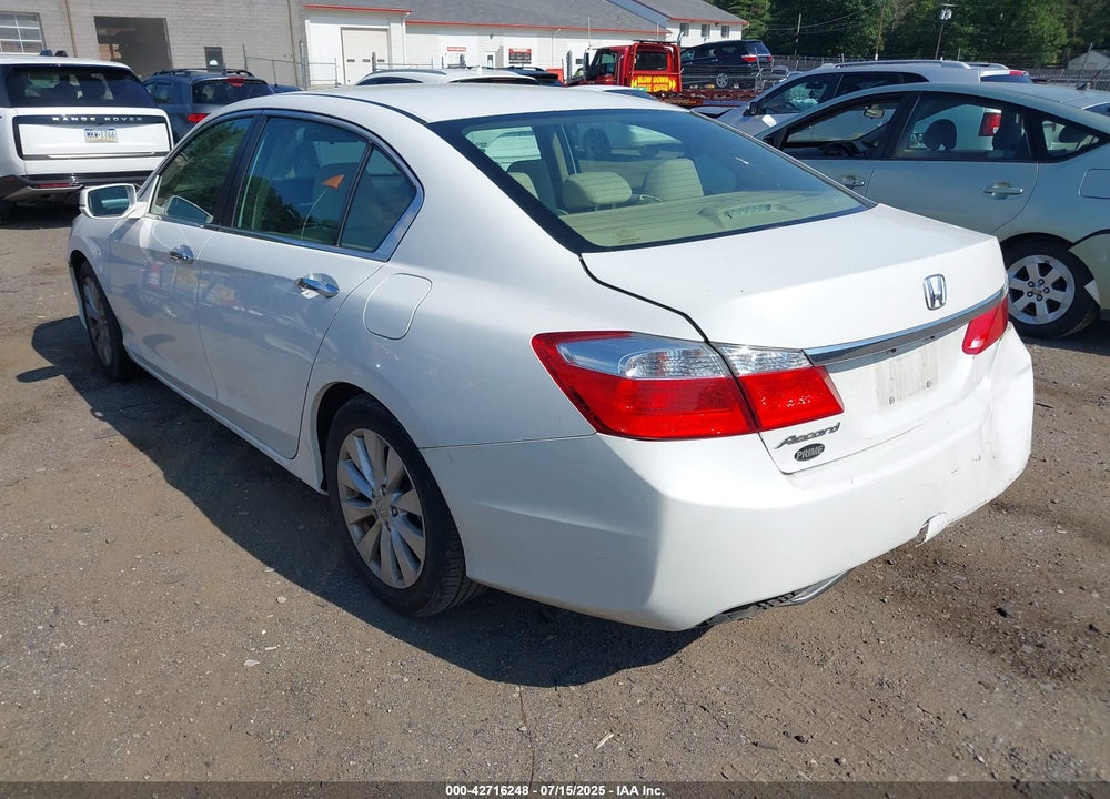 2015 HONDA ACCORD VIN: 1HGCR2F71FA147340