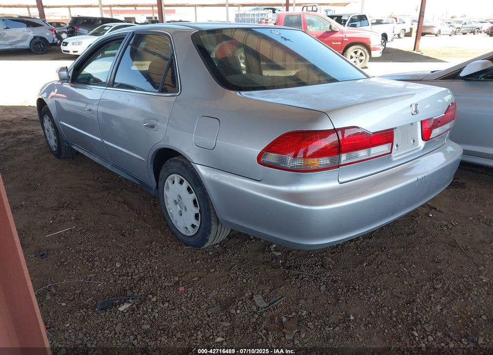 2002 HONDA ACCORD 2.3 LX VIN: 3HGCG564X2G706456