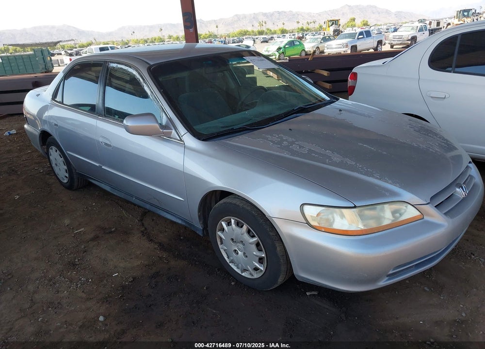 2002 HONDA ACCORD 2.3 LX VIN: 3HGCG564X2G706456