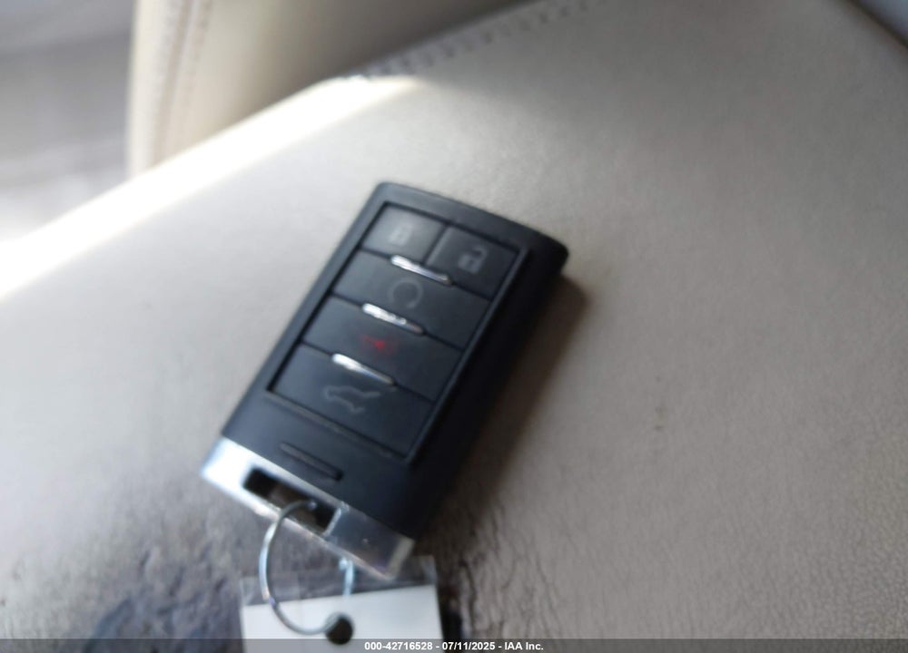 2011 CADILLAC SRX VIN: 3GYFNAEY8BS520016