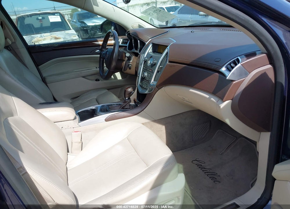 2011 CADILLAC SRX VIN: 3GYFNAEY8BS520016