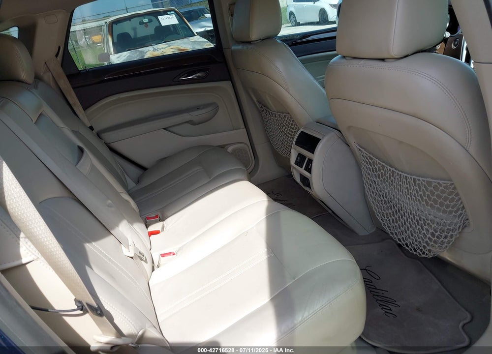 2011 CADILLAC SRX VIN: 3GYFNAEY8BS520016