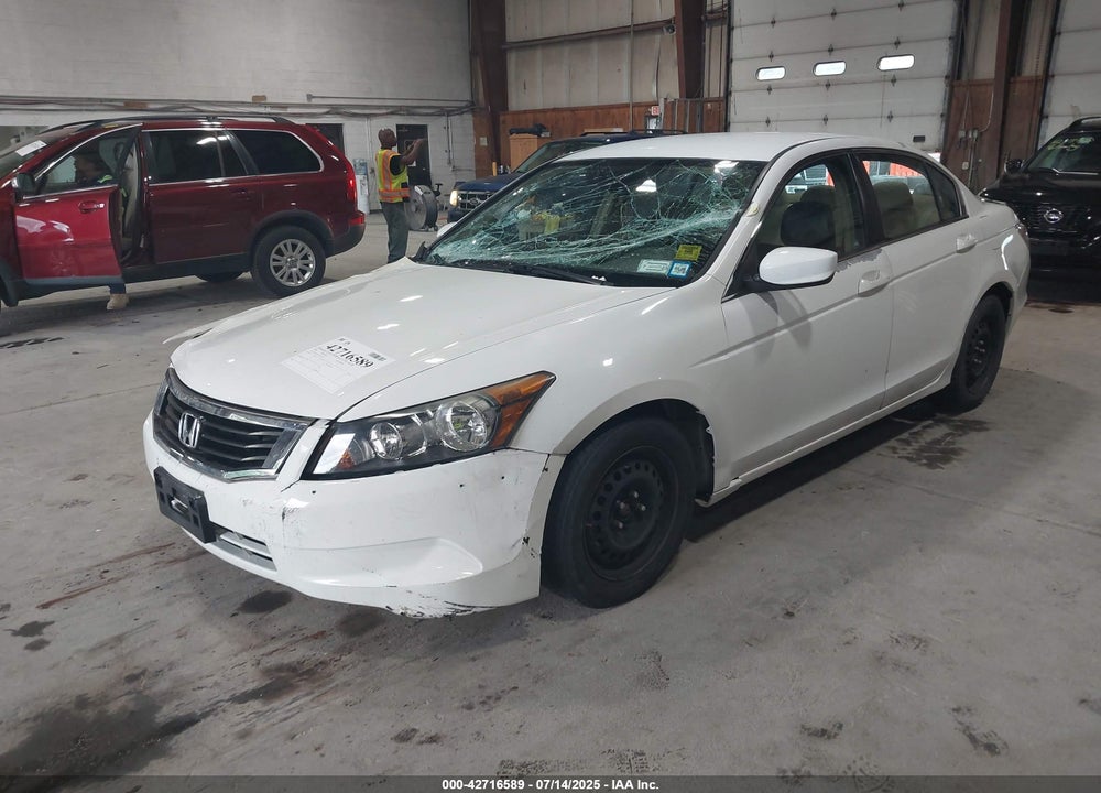 2008 HONDA ACCORD 2.4 LX VIN: 1HGCP26318A155556