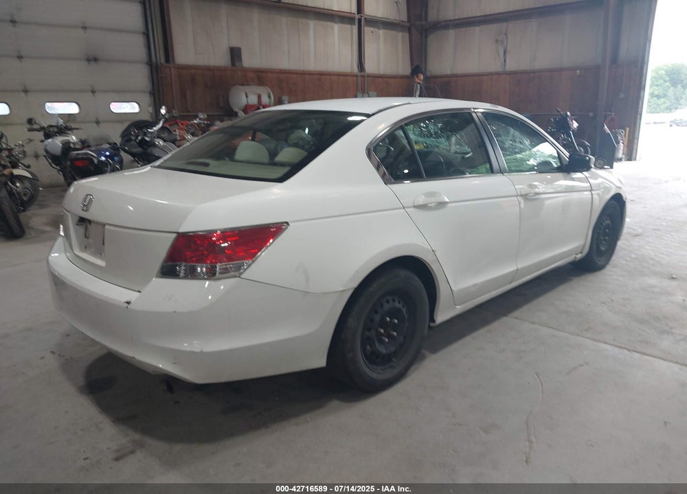 2008 HONDA ACCORD 2.4 LX VIN: 1HGCP26318A155556